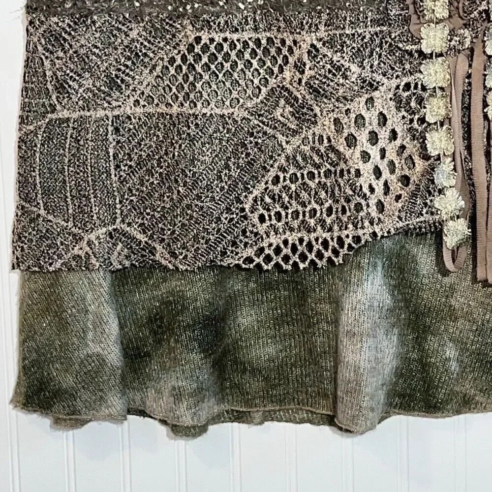 Donna Vinci Love The Queen Mocha Ragged Lined Skirt With Lace Details Size Small - Picture 4 of 11